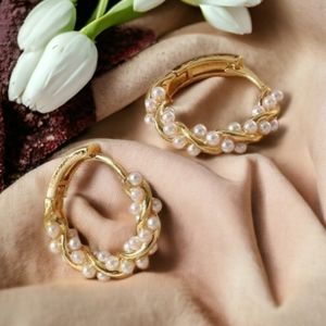 Faux pearl & gold hoop earrings
